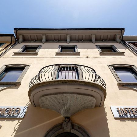 Casa Vacanze Maddalena - Palazzetto Sul Lago - Diamante Rosa Marta Exterior foto