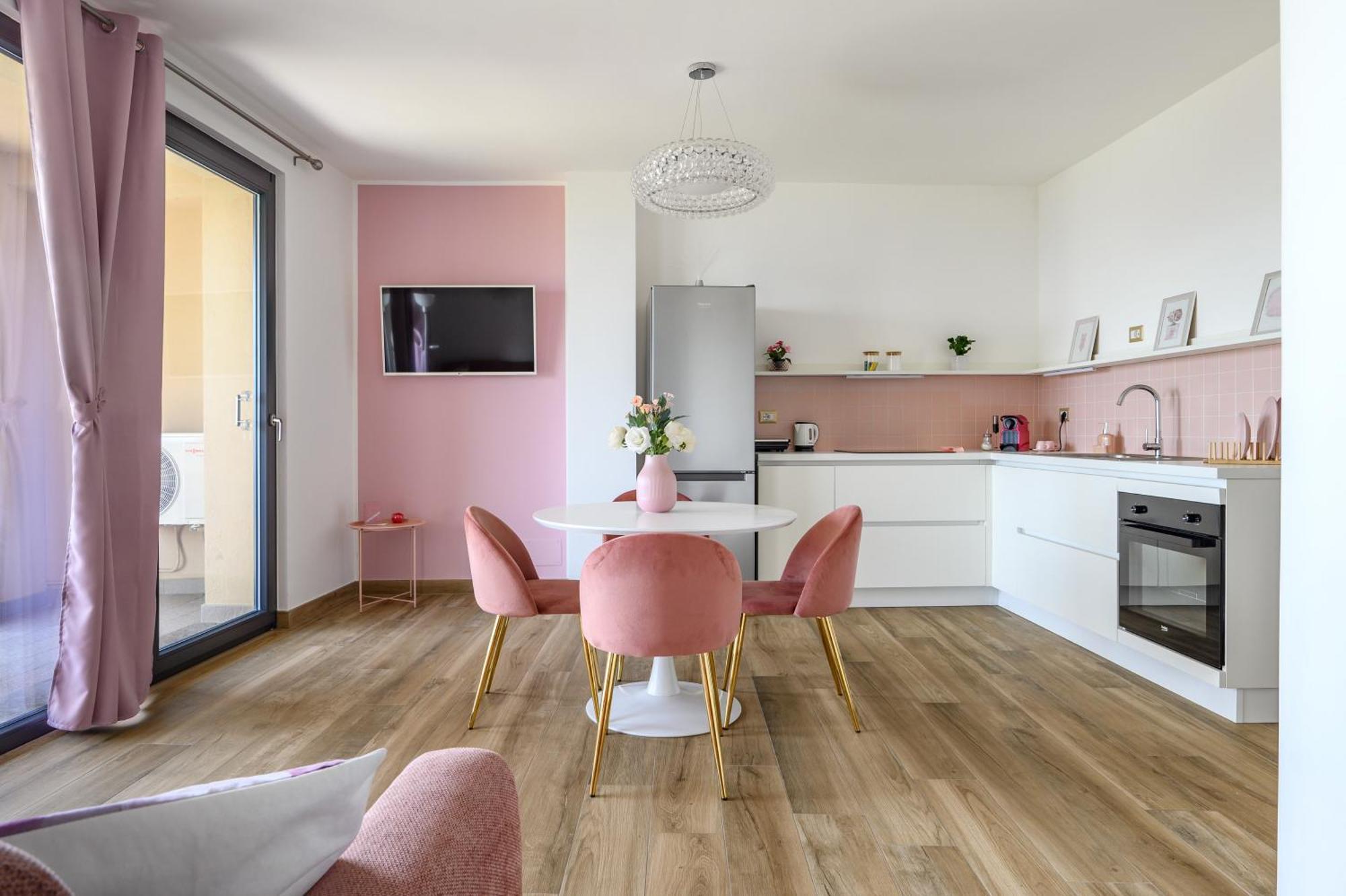 Casa Vacanze Maddalena - Palazzetto Sul Lago - Diamante Rosa Marta Exterior foto