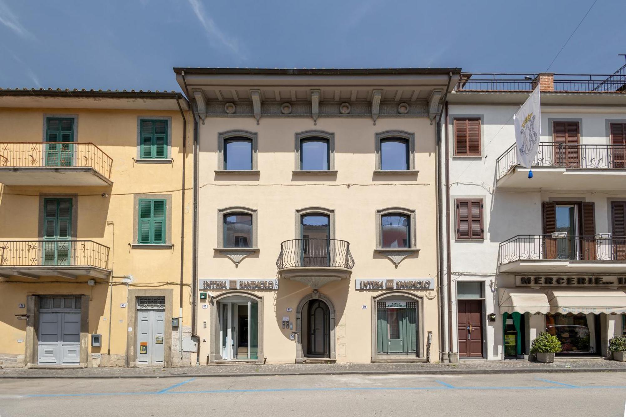 Casa Vacanze Maddalena - Palazzetto Sul Lago - Diamante Rosa Marta Exterior foto