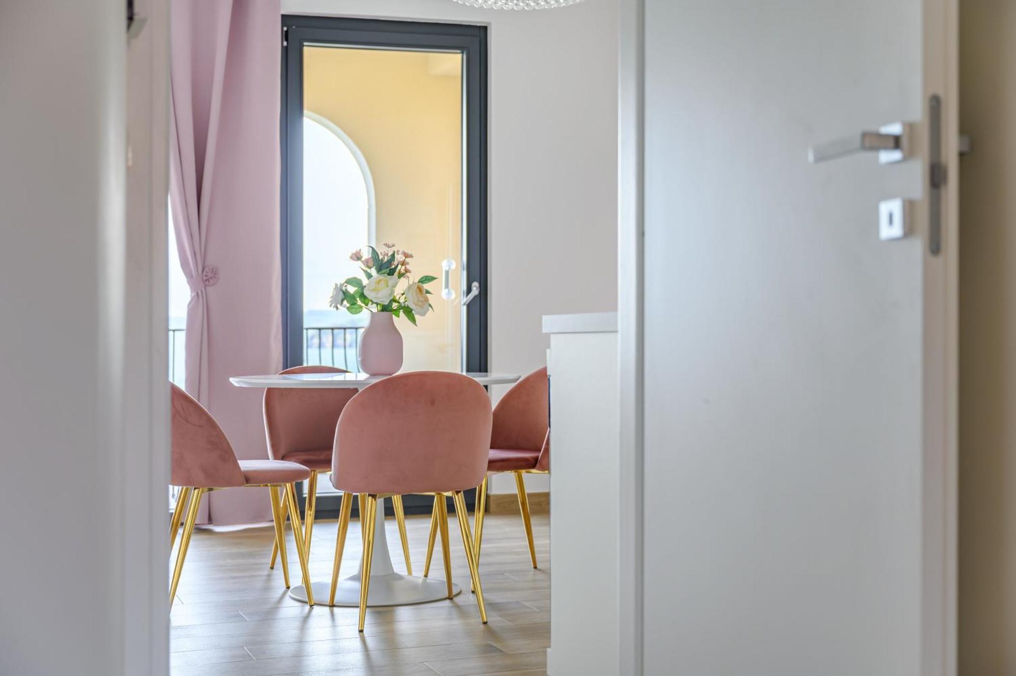 Casa Vacanze Maddalena - Palazzetto Sul Lago - Diamante Rosa Marta Exterior foto